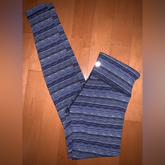 Lululemon Leggings - Picture 3 of 4